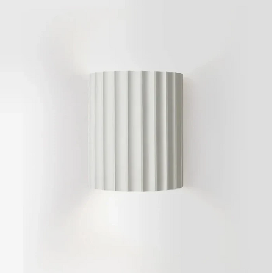 Moderne Wandlamp Minimalistisch Design voor Binnen met Dubbelzijdige Lichtdiffusor 0