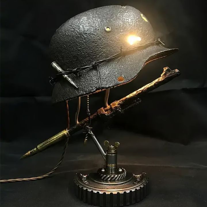 Vintage Tafellamp Helm Stalen Design 1