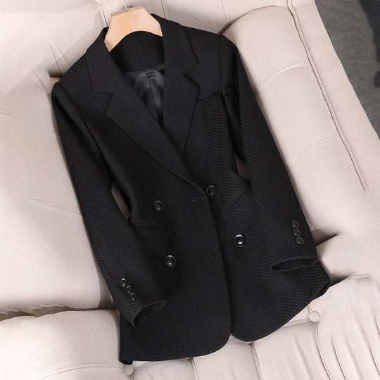 Zwarte Blazer Dames Met Tailored Fit en Dubbelgeknoopte Sluiting 1